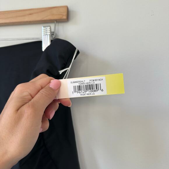 Summersalt The Ruched Swim Skirt Black L NWT - Picture 6 of 9